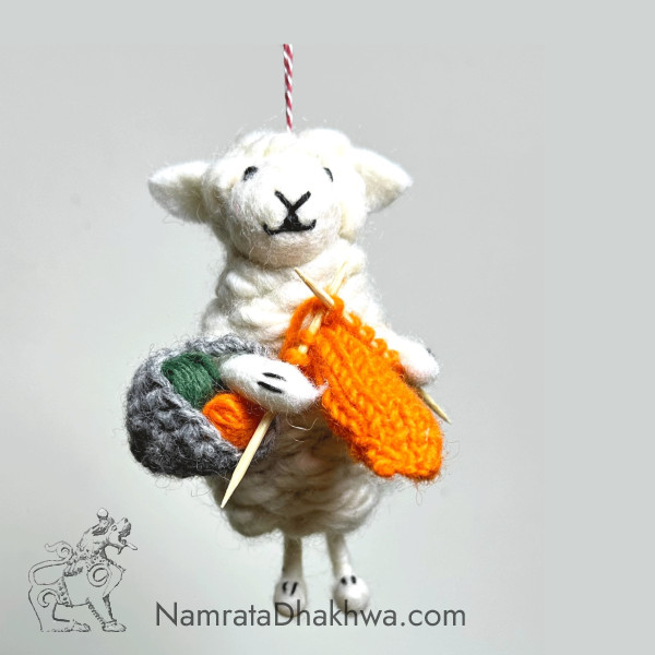 Angel mouse with bell